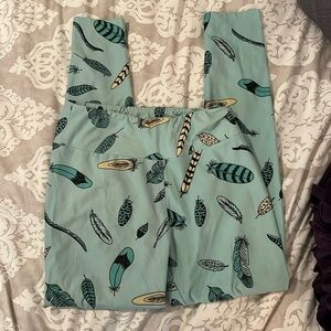 LuLaRoe leggings feather
